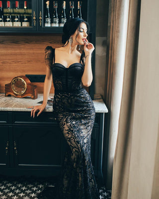 Trendy Bustier Top Gown with Ruffled Shoulders