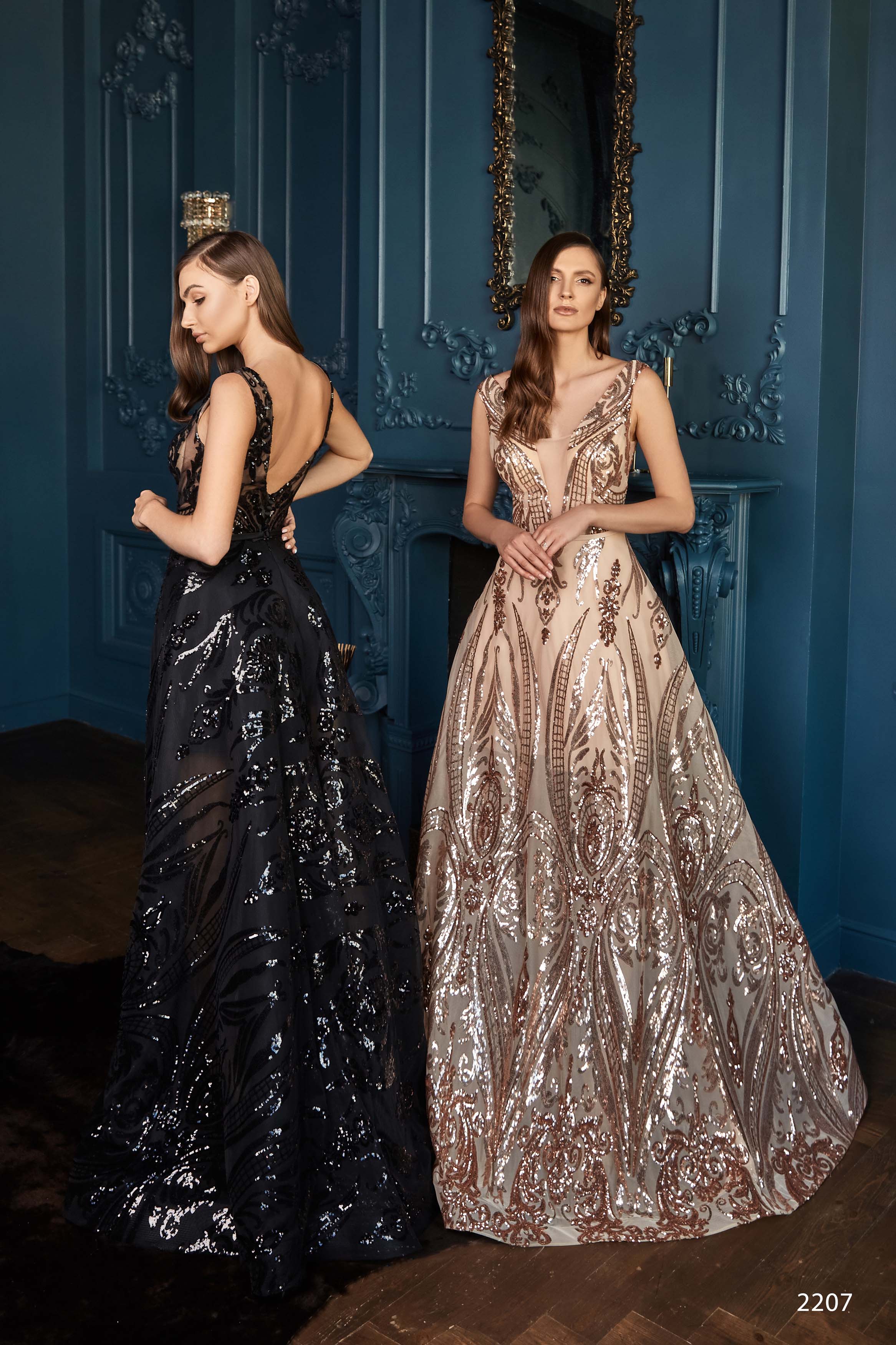 Black Sparkly Dress with Plunging Neckline Cleavage Gold / 4 Black Sparkly Dress with Plunging Neckline Cleavage Gold / 4